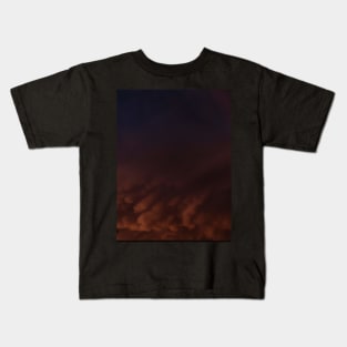 red skies Kids T-Shirt